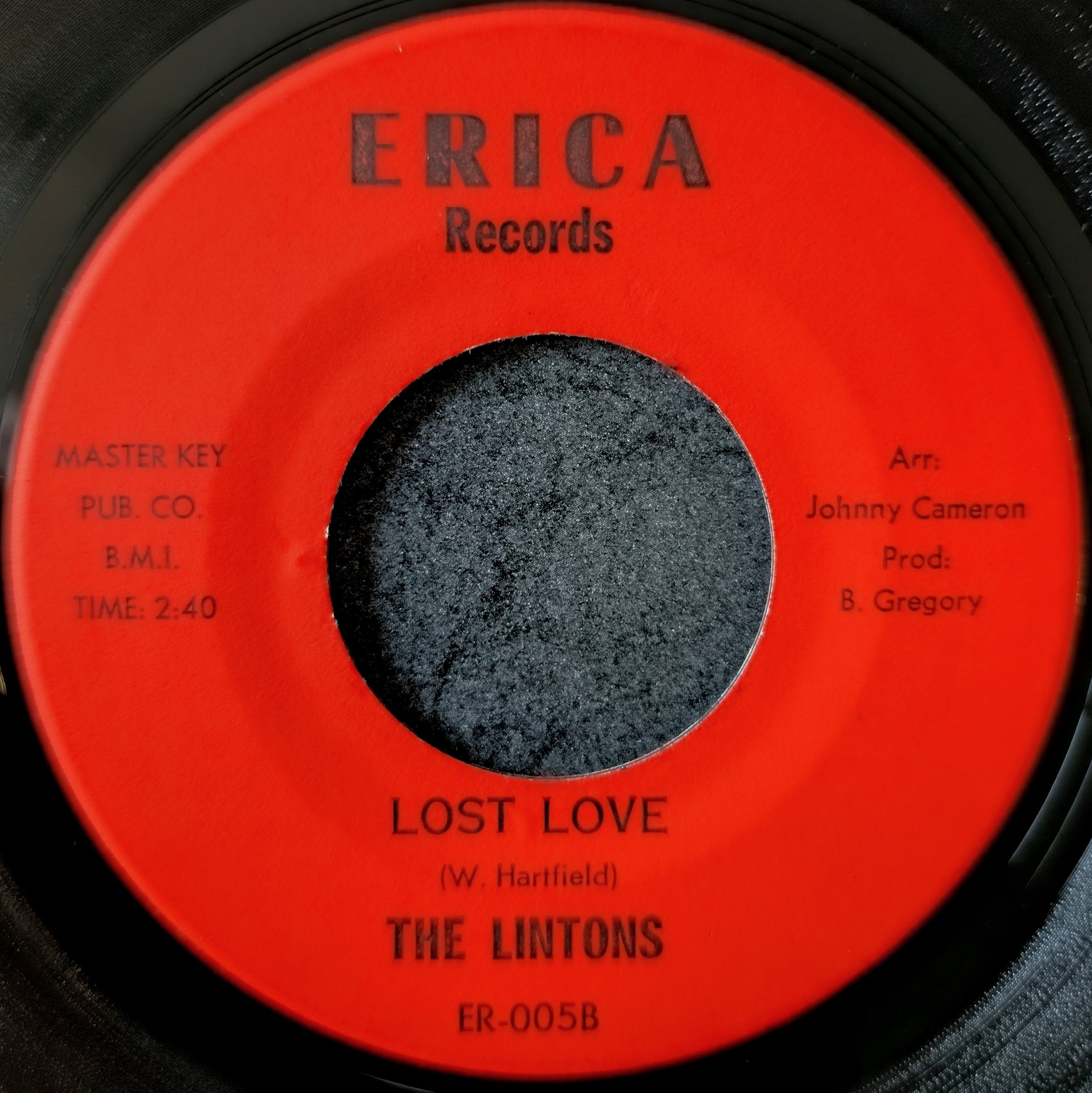 The lintons-Don't you ever walk away/Lost love