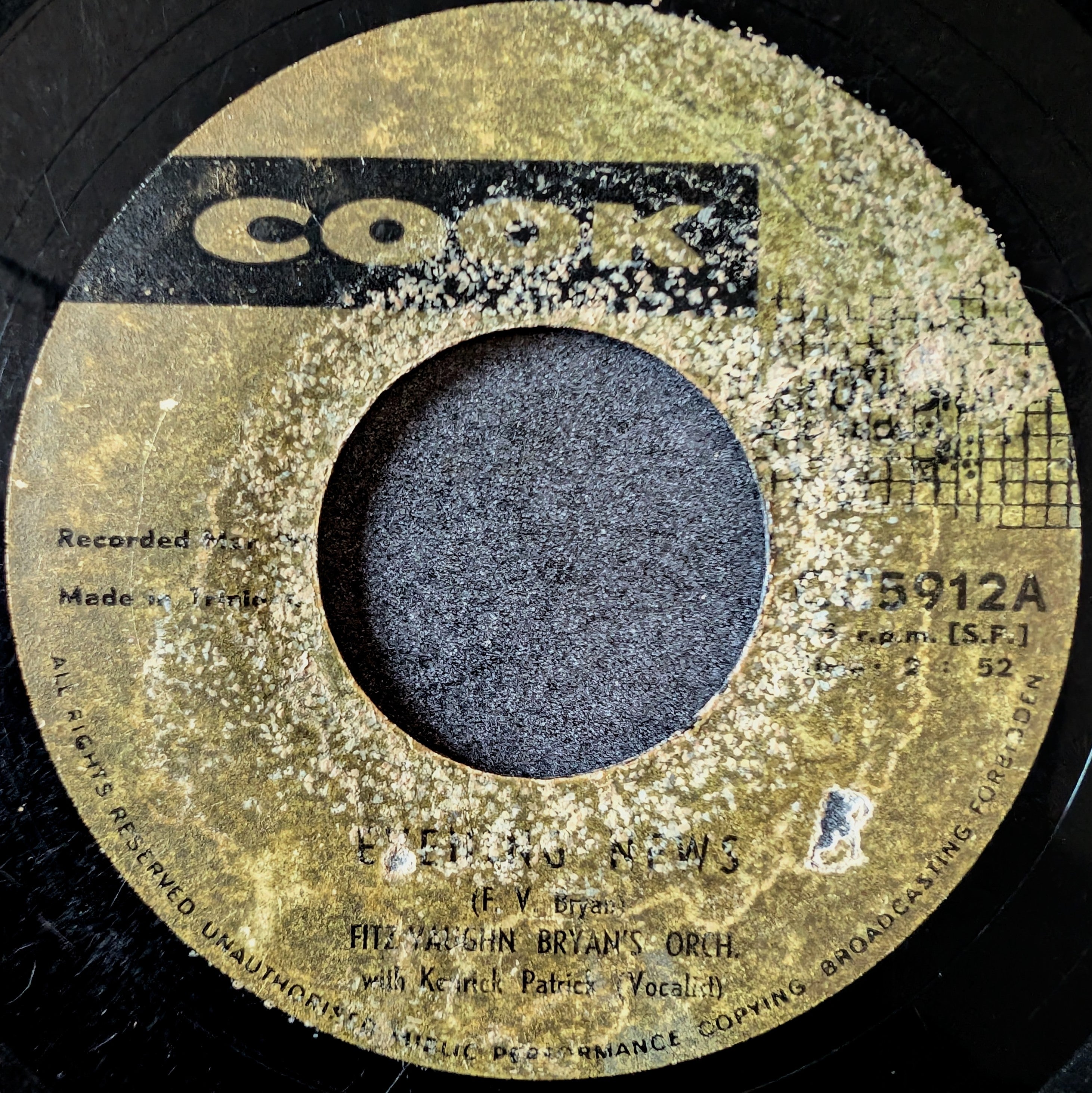 Fitz Vaughan Bryan's orch with Kenrick Patrick-Evening news/Hold up your head and smile