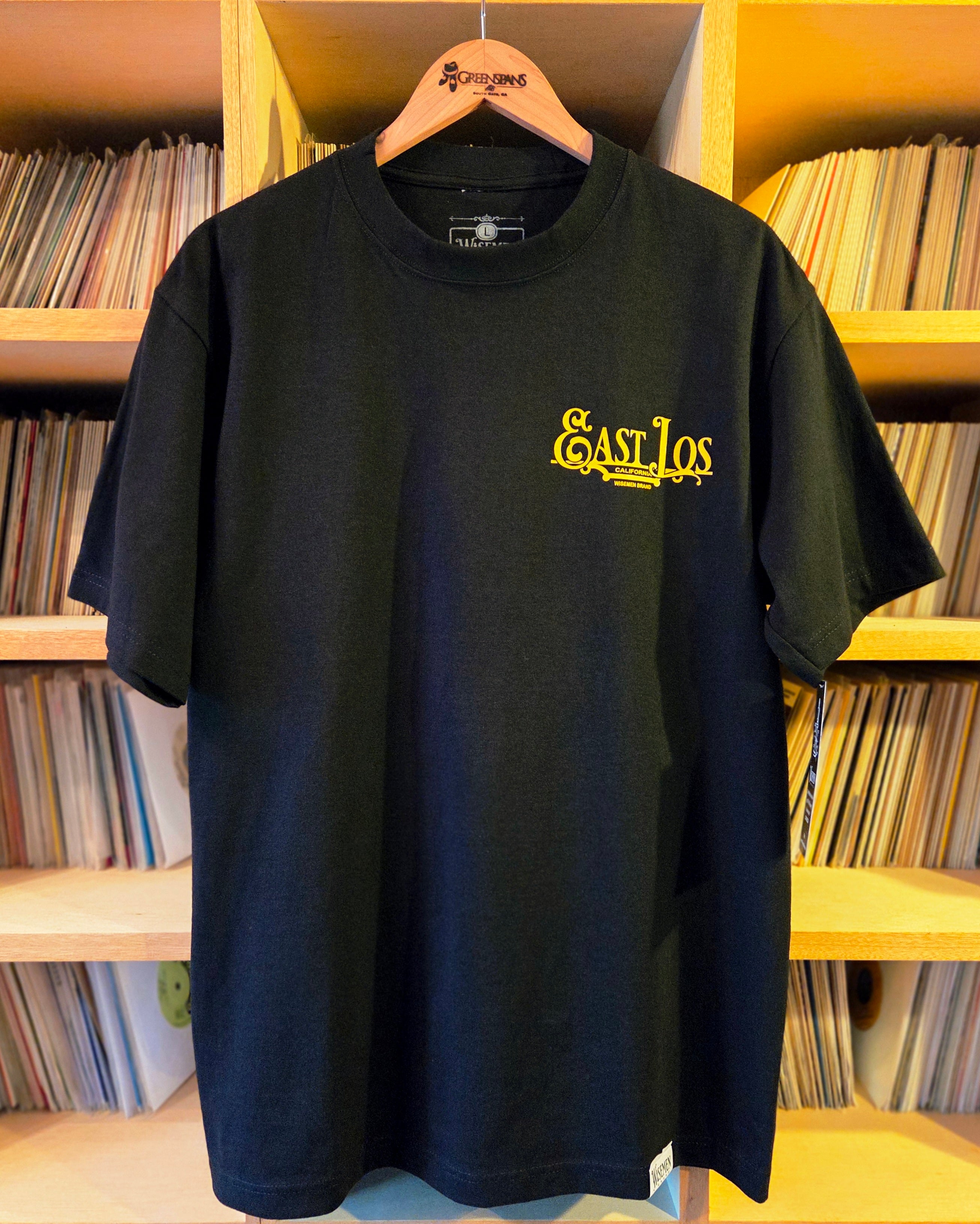 「East Los OG プラーク Tシャツ 正面 ロゴプリント」
