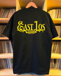 「East Los OG Plaque Tee グラフィックデザイン詳細」
