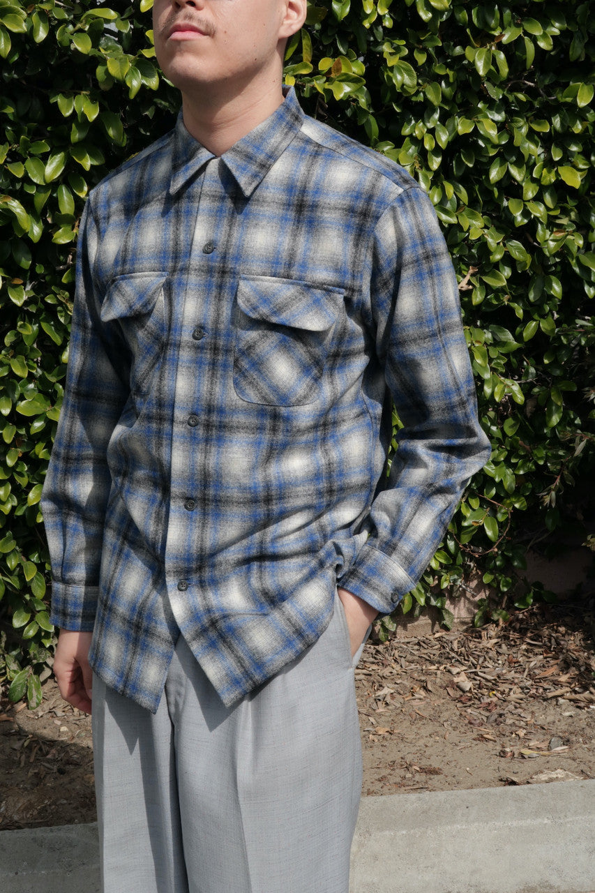 「Pendleton グレーブルー シャツ 着用イメージ」
