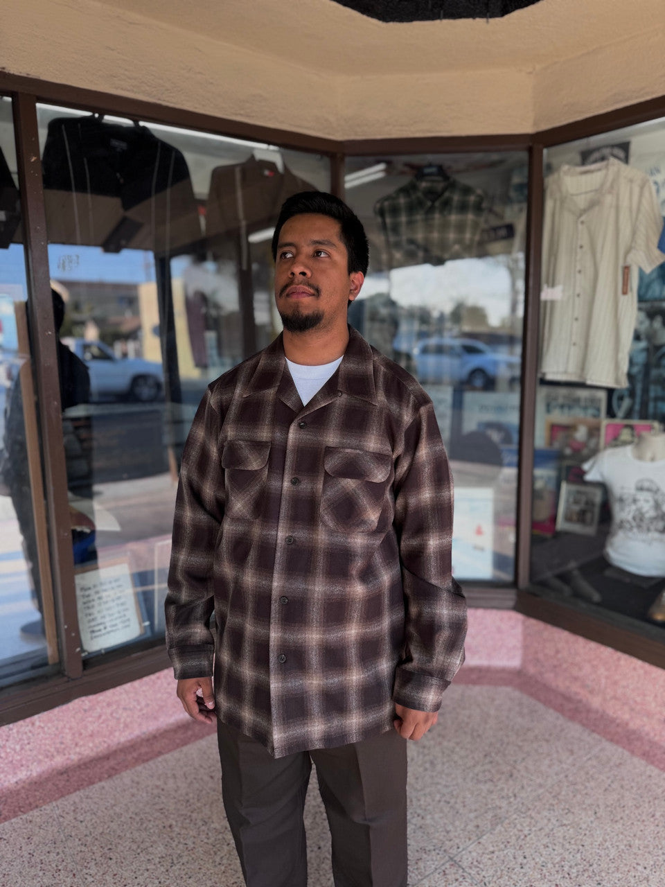 「Pendleton 1957スローバック シャツ 着用イメージ」
