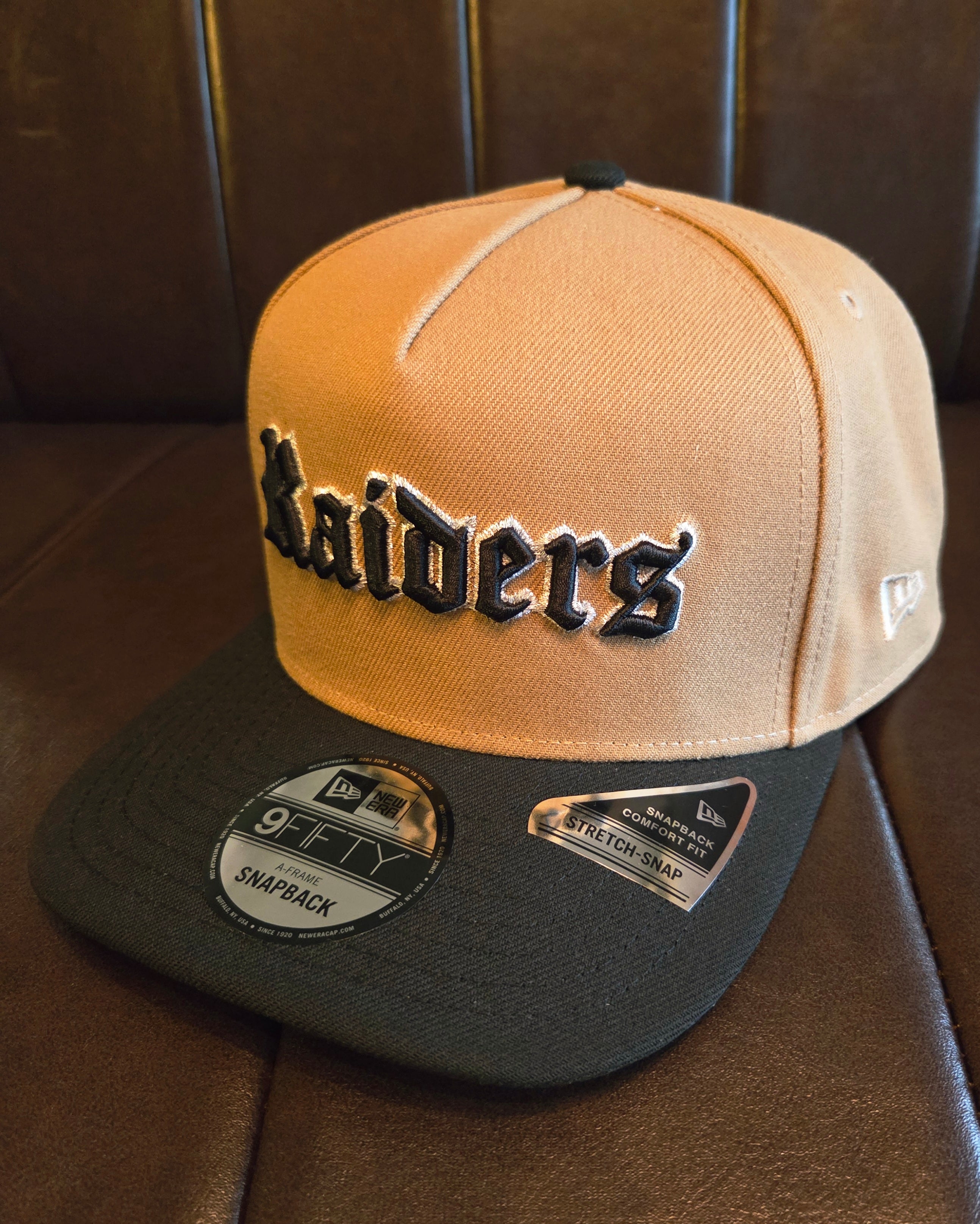 Las Vegas Raiders カーキブラック 2トーン チームシールド 9Fiftyキャップ 正面