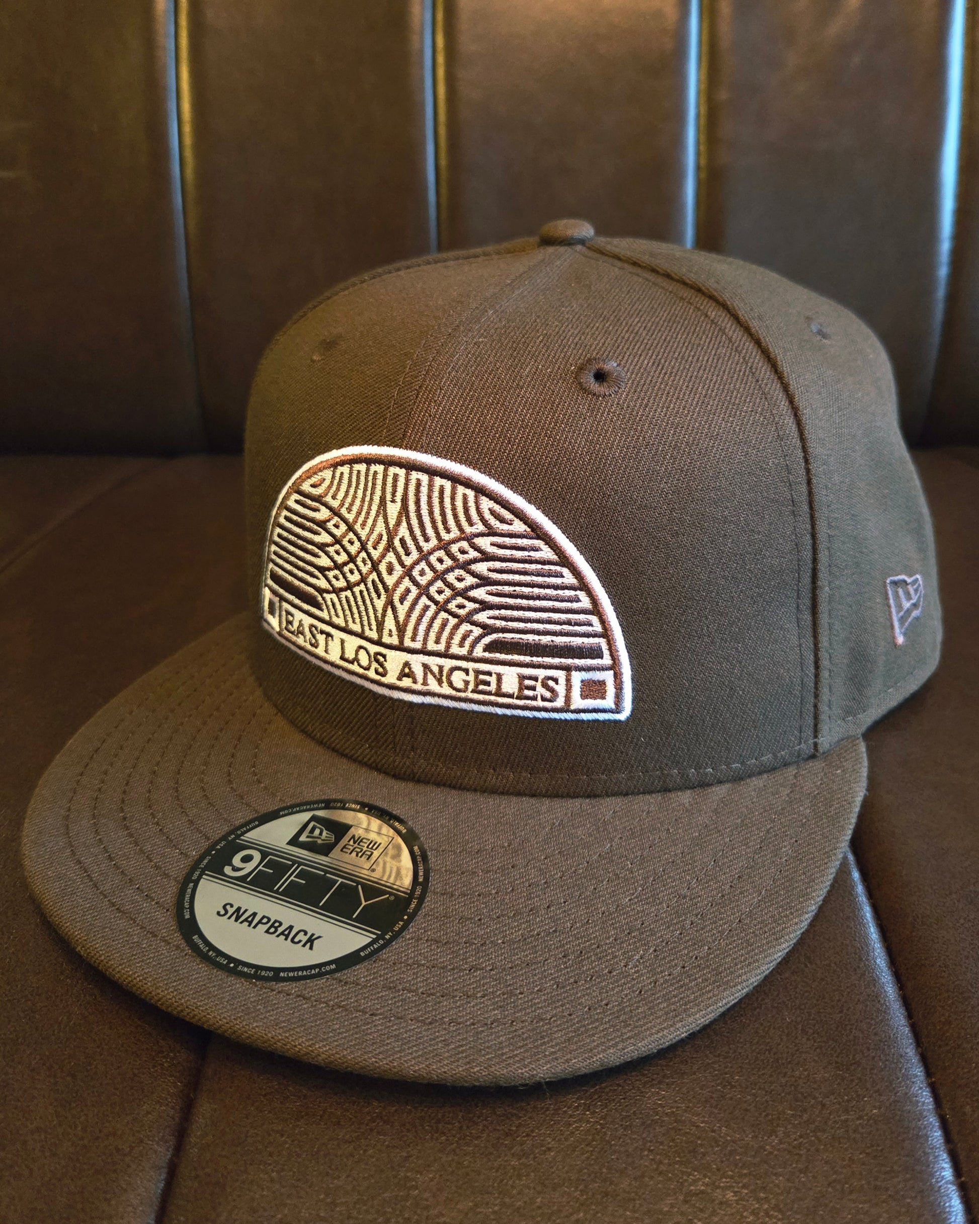 East Los Angeles Arch Walnut Brown On White 9Fifty Snapback