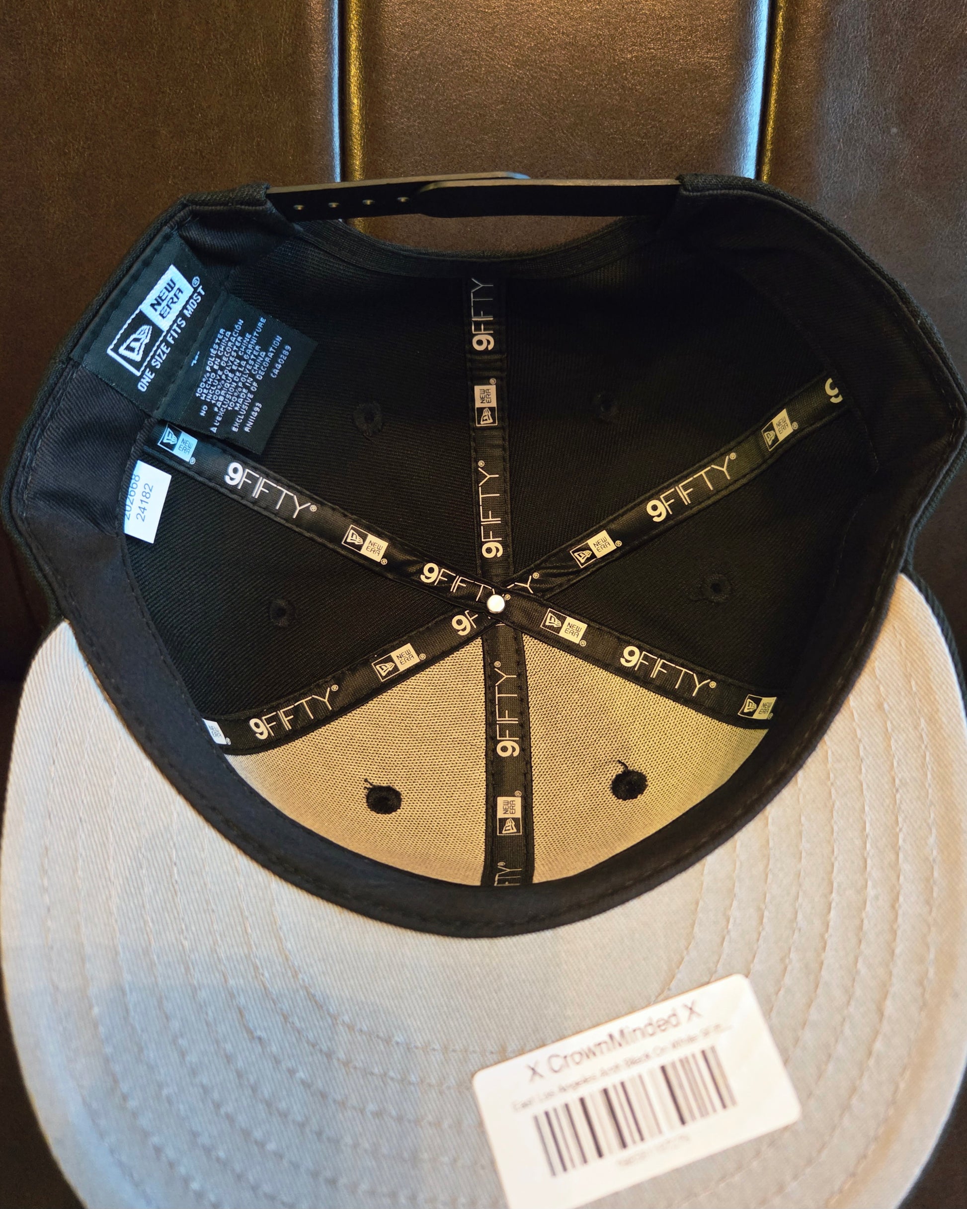 East Los Angeles Arch Black On White 9Fifty Snapback