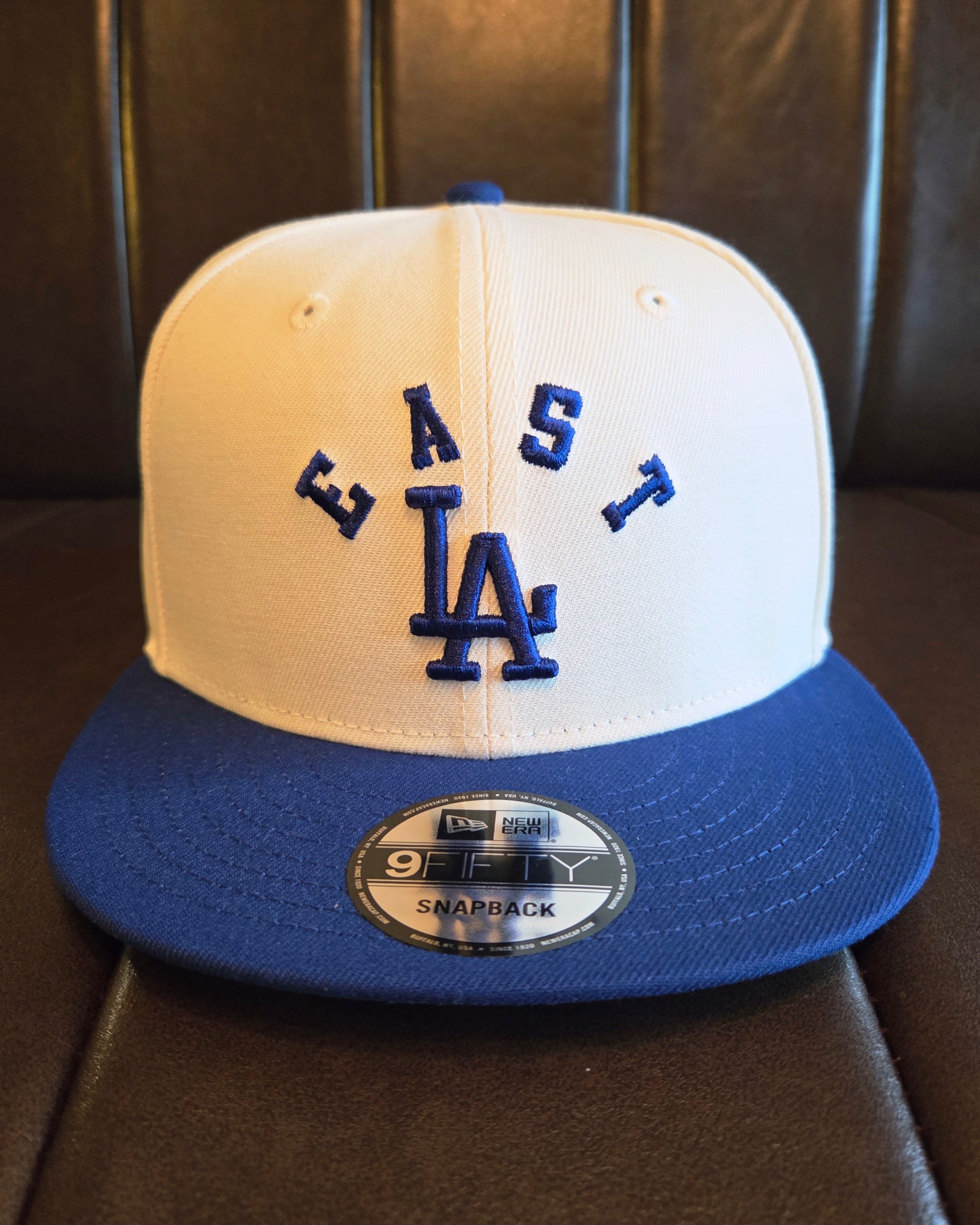 「East LA Dodgers キャップ 詳細 クロームロゴ」
