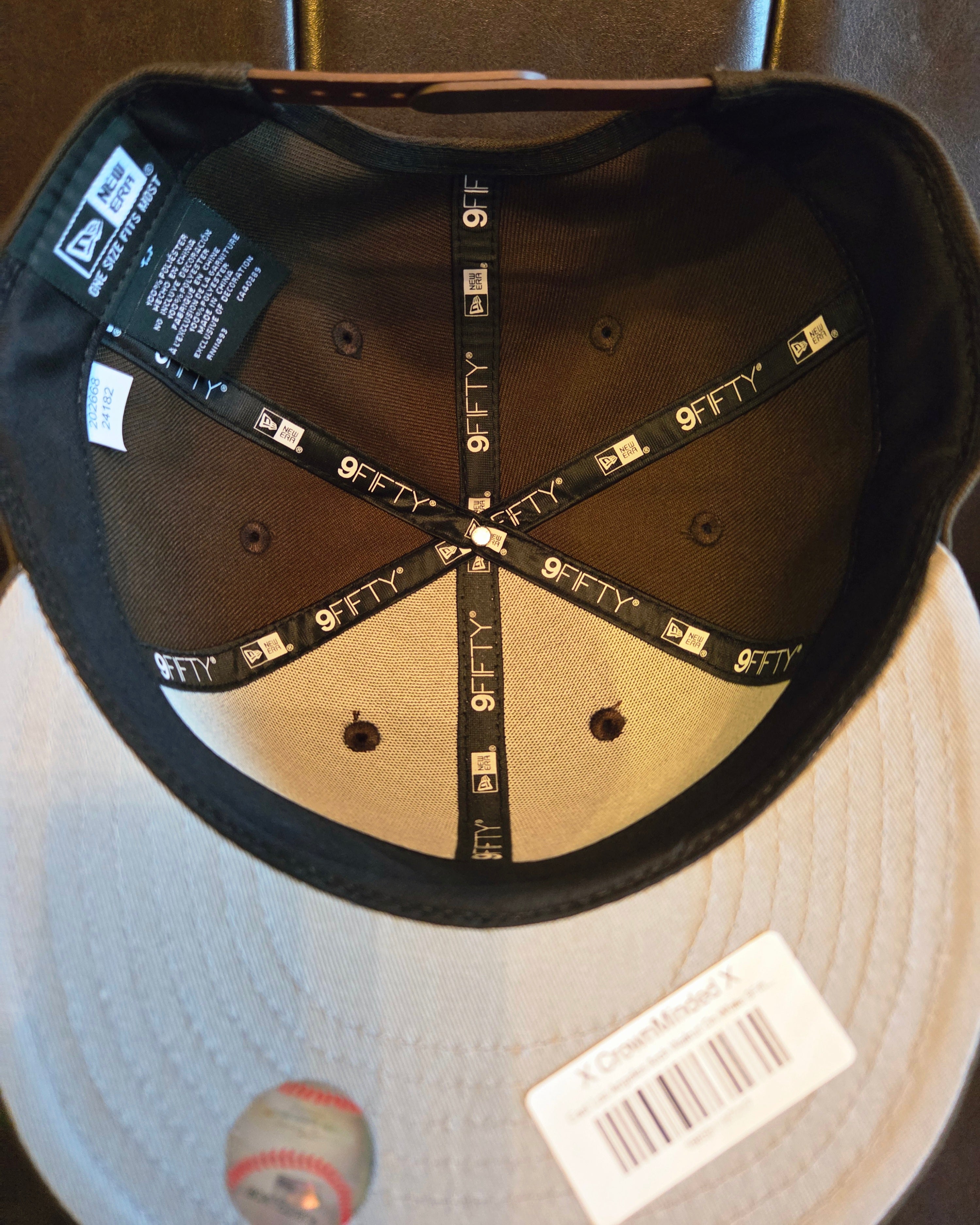 East Los Angeles Arch Walnut Brown On White 9Fifty Snapback